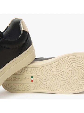 Nero Giardini Sneakers laag in Zwart
