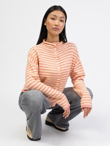 BROKE + SCHÖN Knit Cardigan in Pink