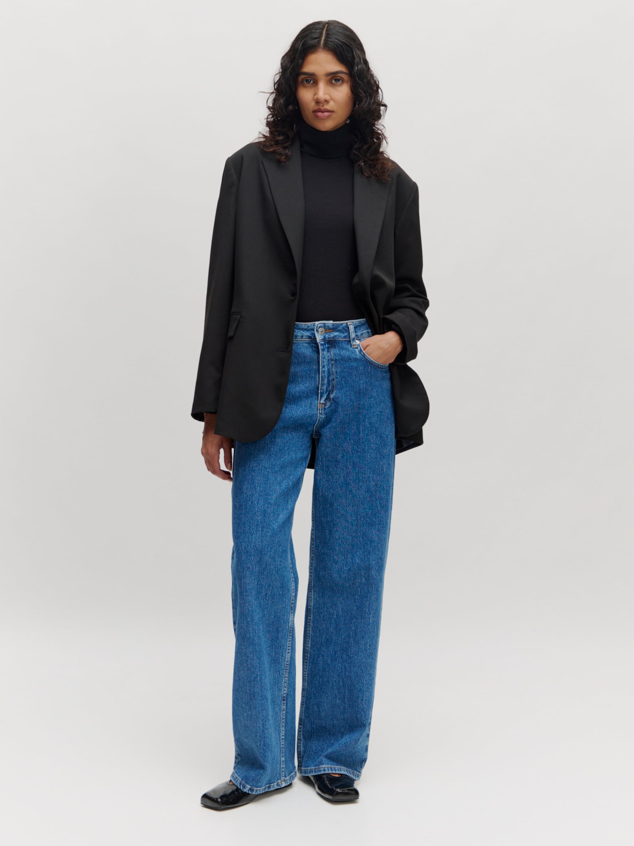 EDITED Producten Blazers 'Kainoa' Zwart