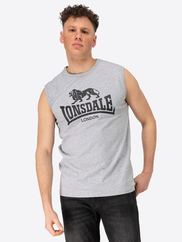 LONSDALE - Camiseta 'Clopton' en gris: frente