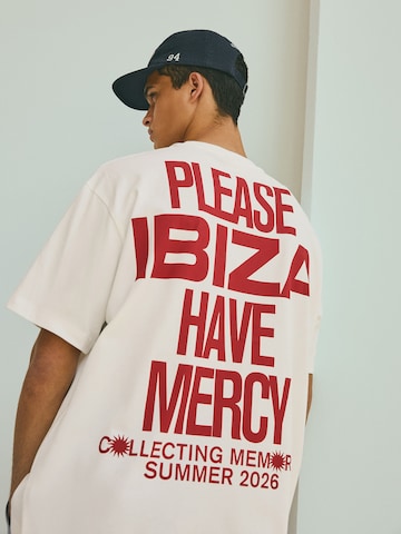 T-Shirt Bershka en blanc