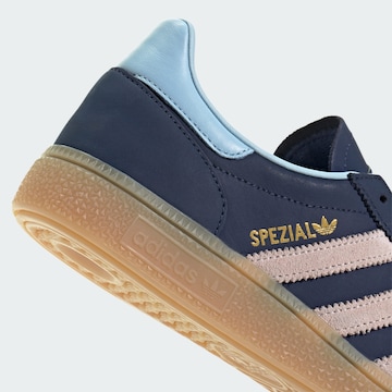 ADIDAS ORIGINALS Ниски маратонки 'HANDBALL SPEZIAL' в синьо