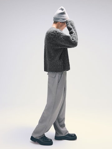 Pull-over Bershka en gris