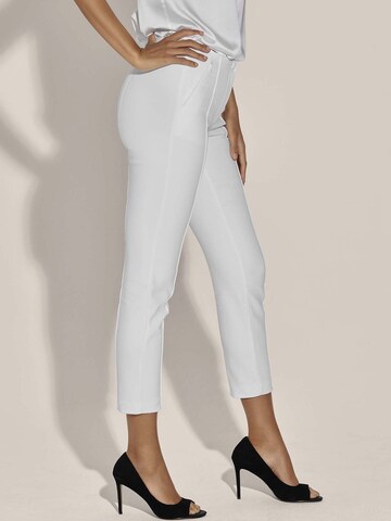 Coupe slim Pantalon MADELEINE en blanc