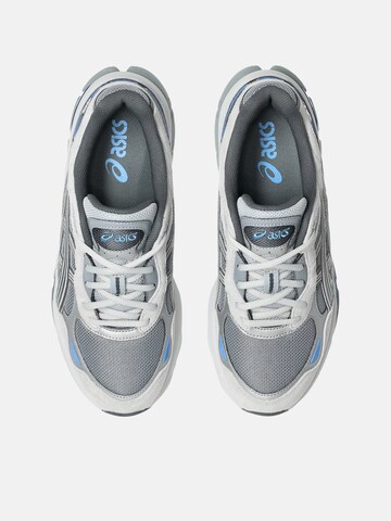 ASICS Sneaker in Grau