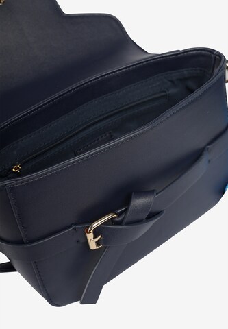 Usha Shoulder Bag in Blue