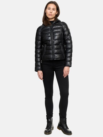 Tazzio Übergangsjacke 'F510'‌ in Schwarz