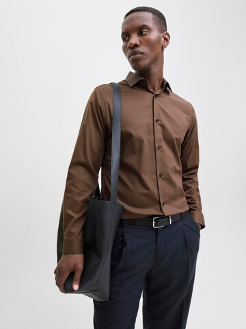 Slim fit Camicia 'JPRBLAParker' di JACK & JONES in marrone