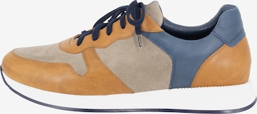 DreiMaster Klassik Sneakers in Beige: front