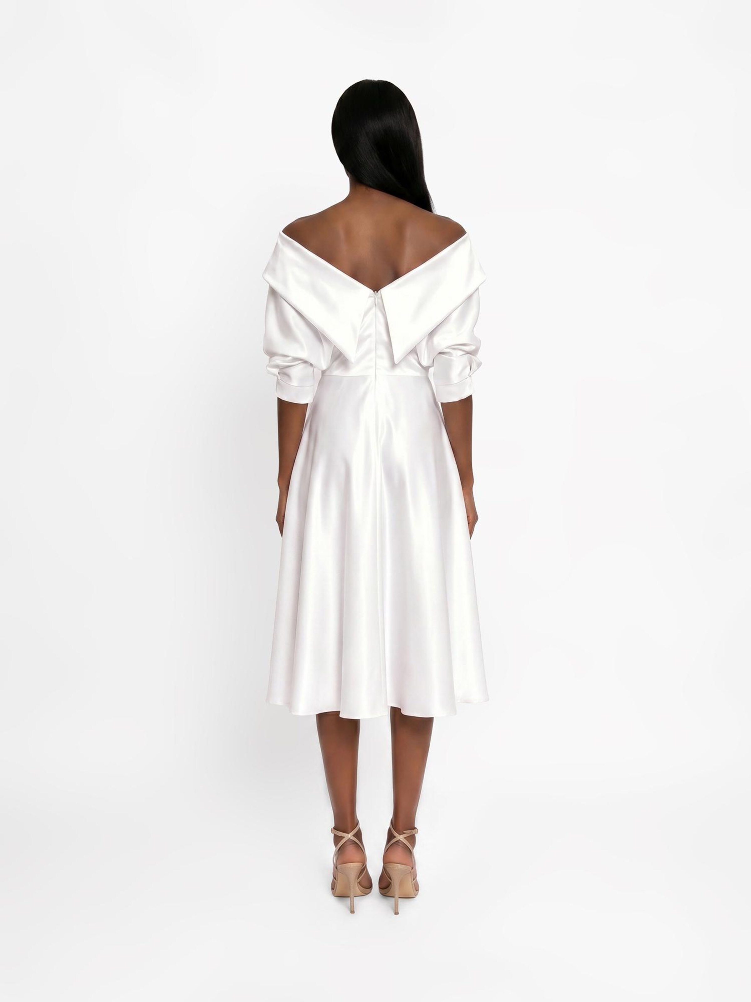 acob a porter Evening dress in White