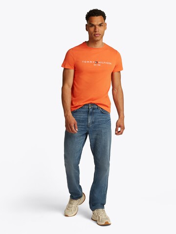 Regular fit Maglietta di TOMMY HILFIGER in arancione