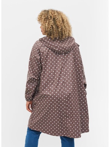 Manteau fonctionnel 'Rainy' Zizzi en marron