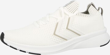 Hummel Sneakers in White: front