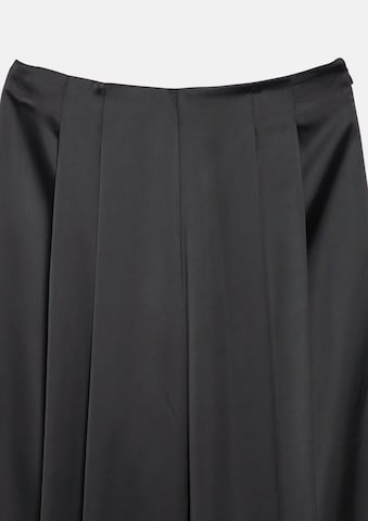 s.Oliver Wide leg Bandplooibroek in Zwart: voorkant