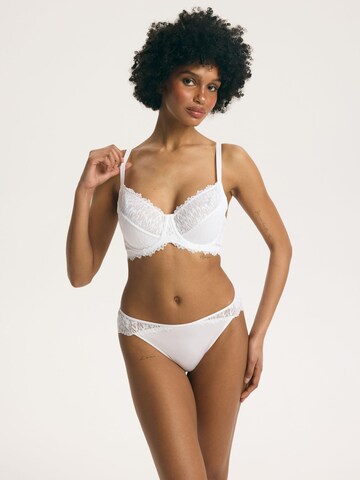 ESOTIQ - Panti 'Brasil Slip Rosalind, glatte Microfaser, mit Baumwollzwickel' en blanco