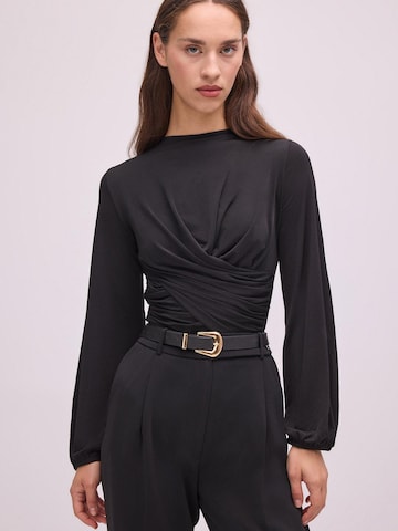 Camicia da donna 'Draped Blouse' di Touché Privé in nero