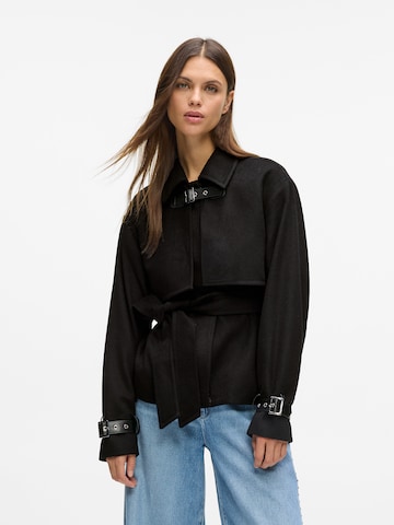 Karl Lagerfeld Płaszcz przejściowy w kolorze czarny: przód