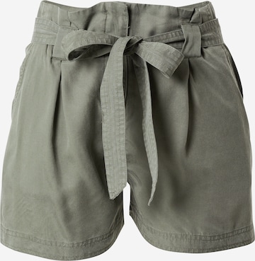 Superdry Loosefit Shorts in Grün: predná strana