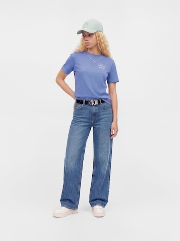 Calvin Klein Jeans Тениска 'CLASSIC' в лилав: отпред
