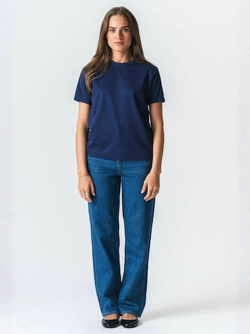TEESHOPPEN Top ' Loose ' w kolorze niebieski