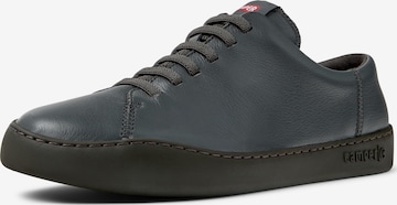Baskets basses 'Peu Touring' CAMPER en gris : devant