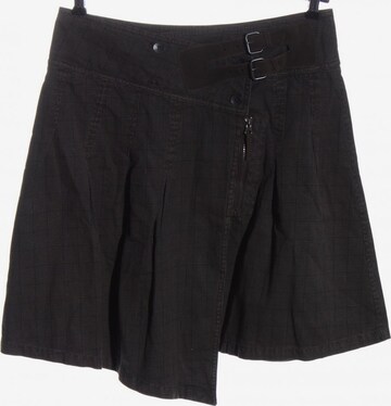GIN TONIC Skirt in L in Black: front