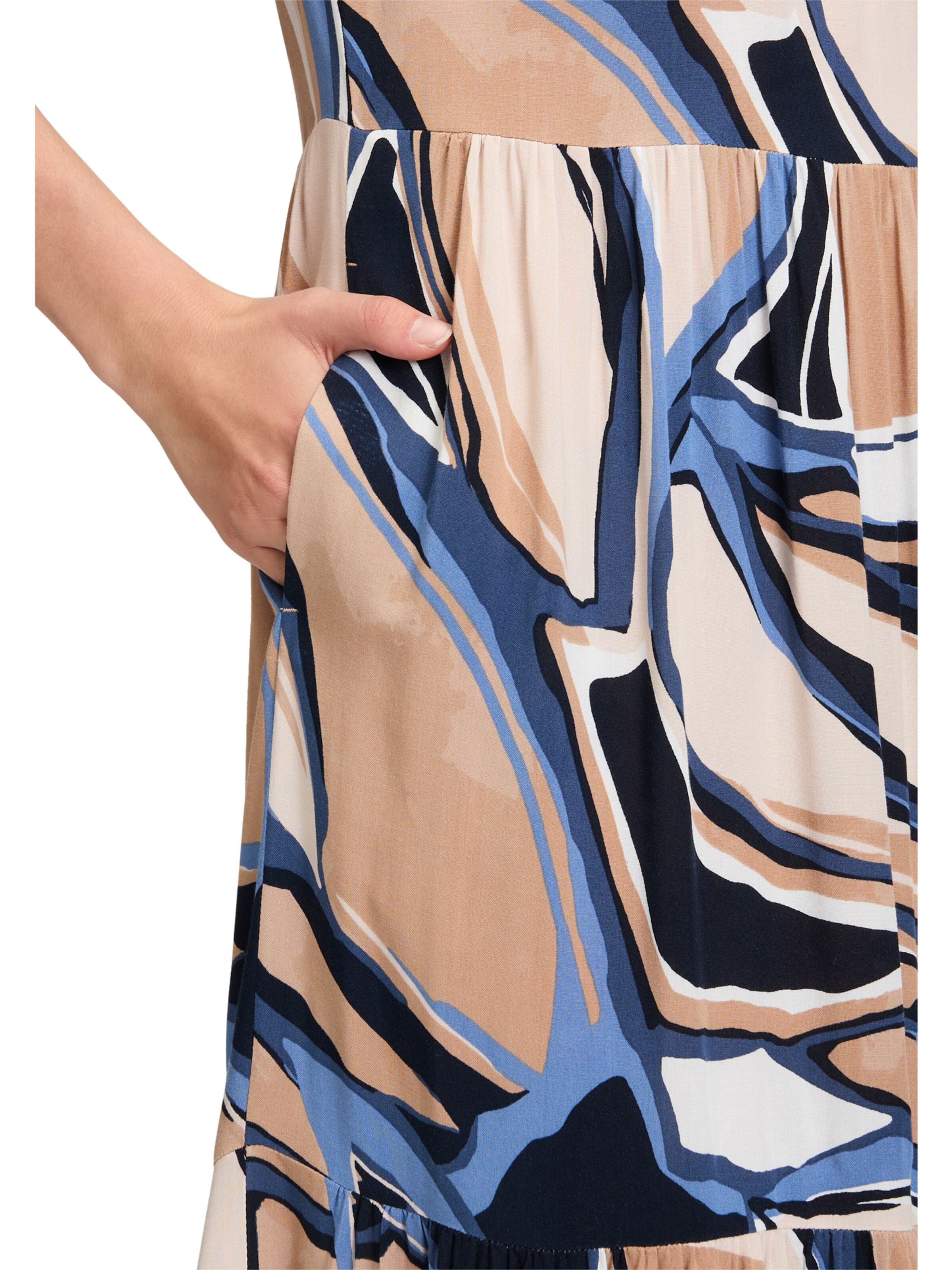 Betty & Co Avondjurk in Wit