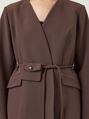 YAS Blazer 'YASLuri' in Brown