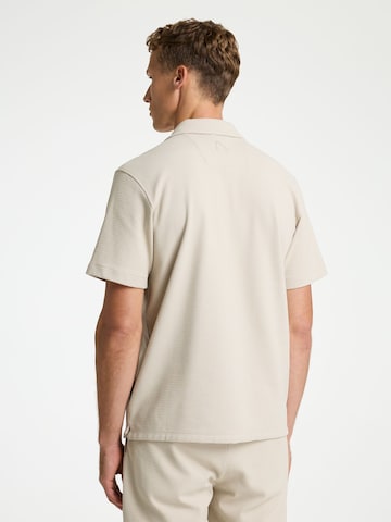 CHASIN' Shirt in Beige