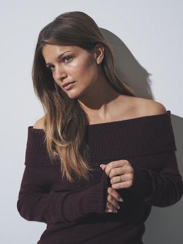 The Set Sweater in Red