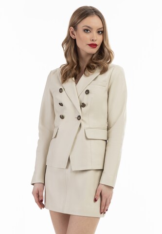 faina Between-Season Jacket in White: front