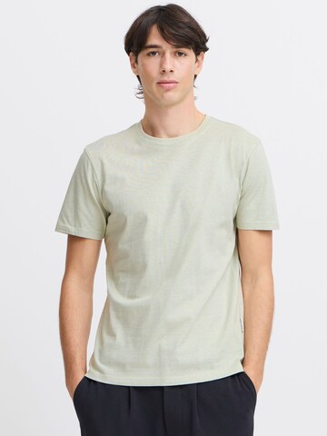 T-Shirt ' CFTHOR micro striped tee ' Casual Friday en vert