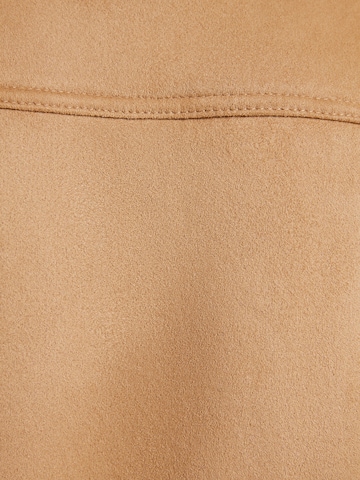 Veste mi-saison Bershka en beige