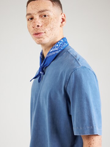 Abercrombie & Fitch Футболка в Синий