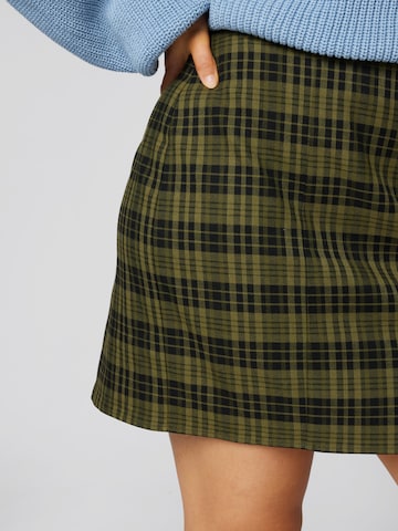 A LOT LESS Skirt 'Agnes' in Green