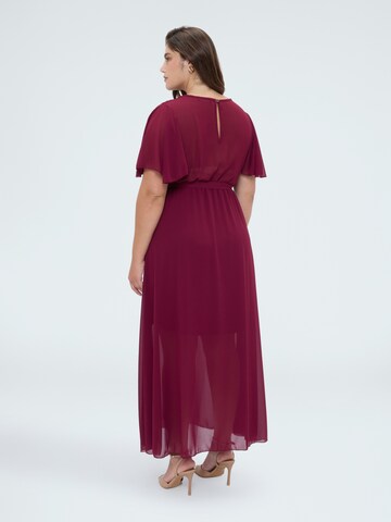 Abito di Fiorella Rubino in rosa