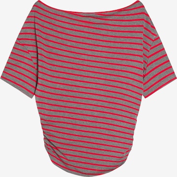 Bershka T-shirt i röd: framsida