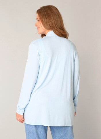 BASE LEVEL CURVY Strickjacke in Blau