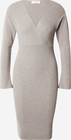 Guido Maria Kretschmer Women - Vestido de punto 'Noelle' en gris: frente