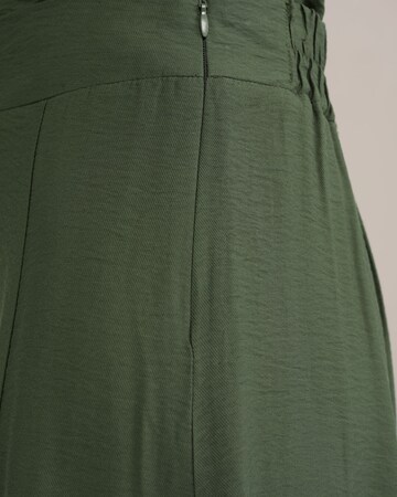 Jupe WE Fashion en vert