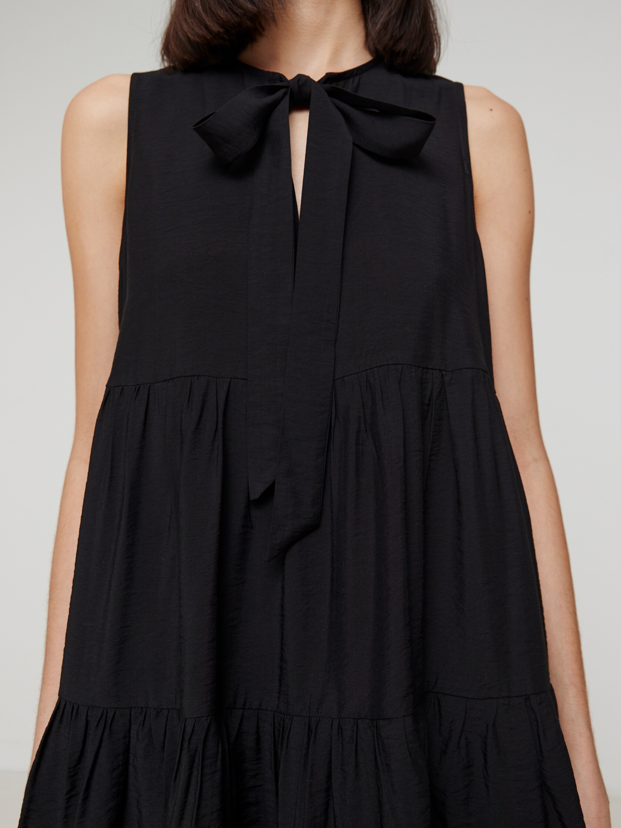 EDITED Producten Jurk 'Herta' Zwart