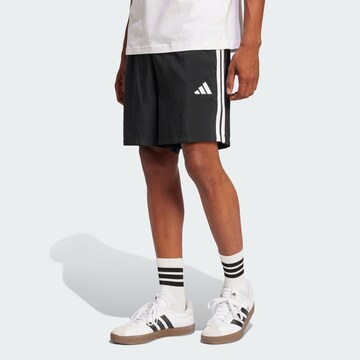 regular Pantaloni sportivi 'Essentials Chelsea' di ADIDAS SPORTSWEAR in nero: frontale