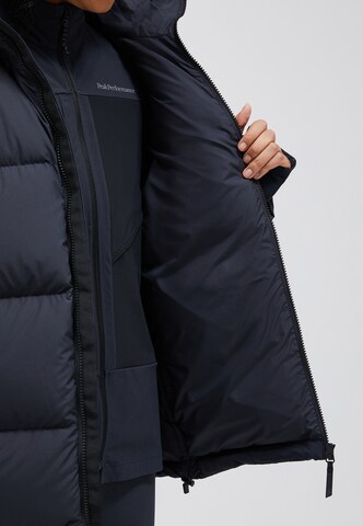 PEAK PERFORMANCE Daunenjacke in Schwarz