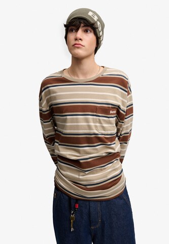 T-Shirt 'Bench X Superdry & Co' BENCH en marron : devant