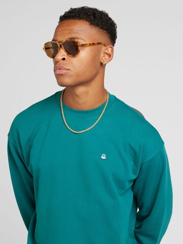 UNITED COLORS OF BENETTON Sweatshirt in Green