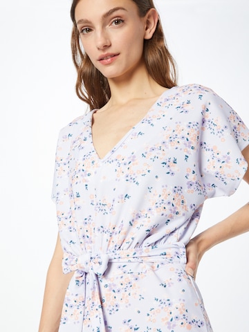 SISTERS POINT - Jumpsuit 'V.PLAY3' en blanco