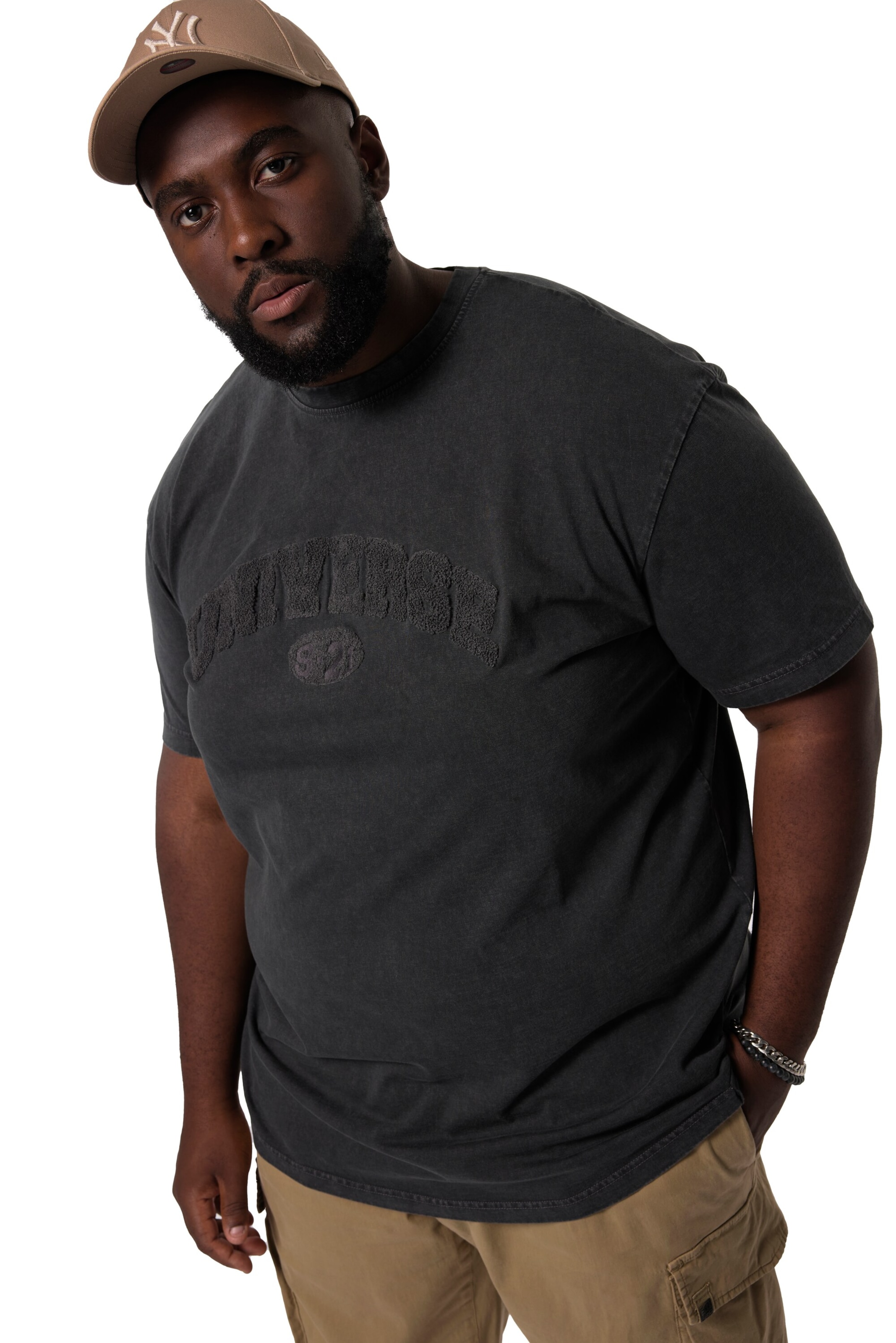 STHUGE Shirt in Black: front