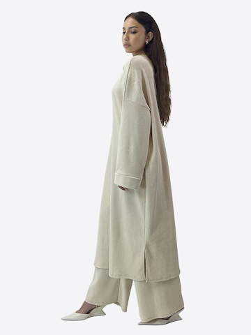 Elara Hausanzug in Beige