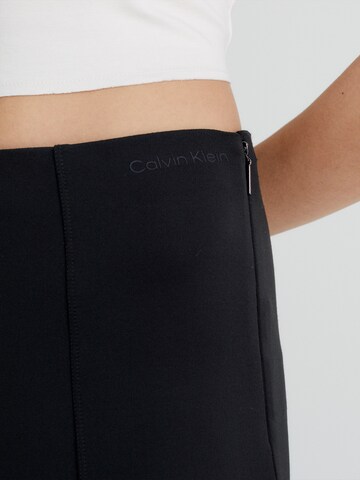 Calvin Klein Skinny Kalhoty – černá