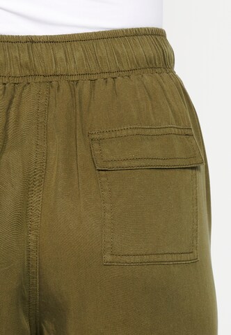 KOROSHI - regular Pantalón vaquero cargo en verde